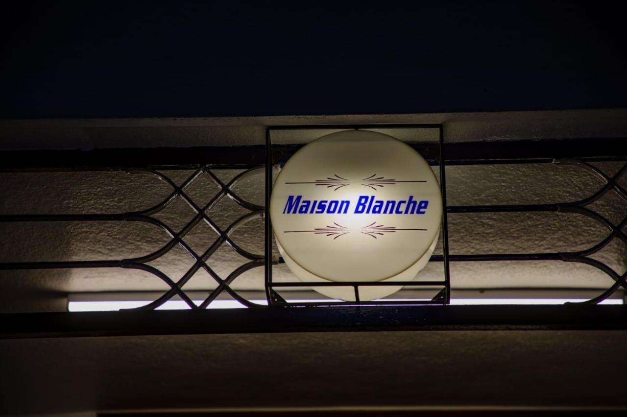 Maison Blanche Near Rock Beach Hotel Pondicherry Exterior photo